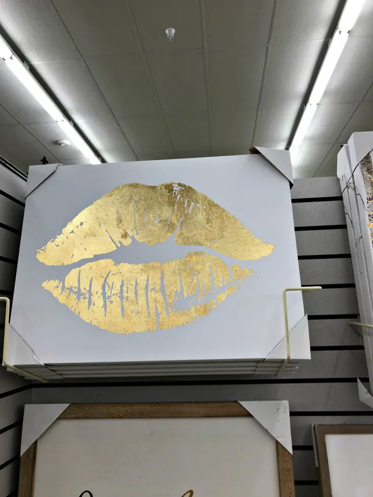 Gold Lip Canvas Art