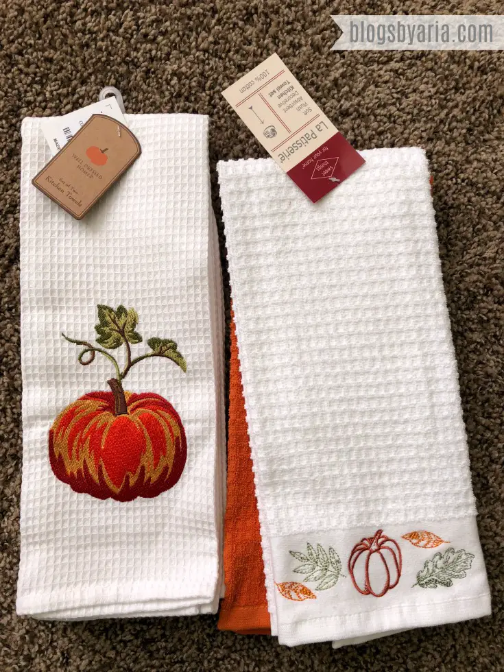 Pumpkin Tea Towels perfect for adding fall decor touches to the kitchen and bathroom