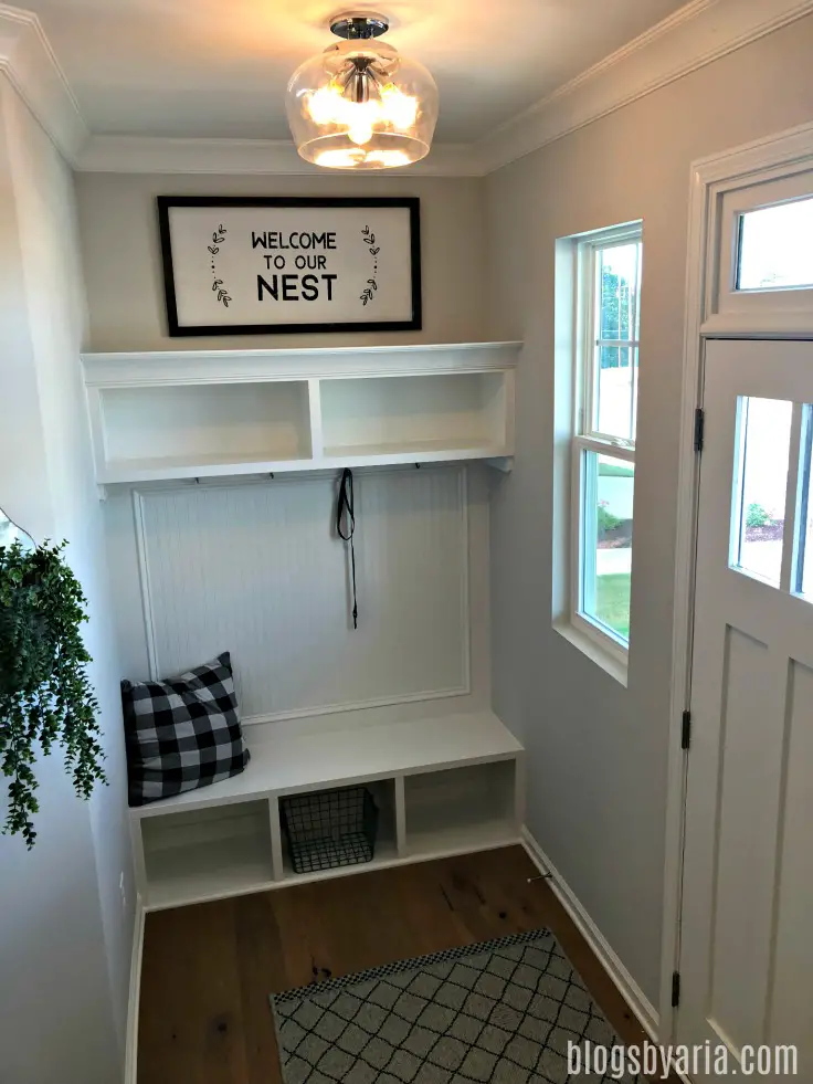 entryway mudroom