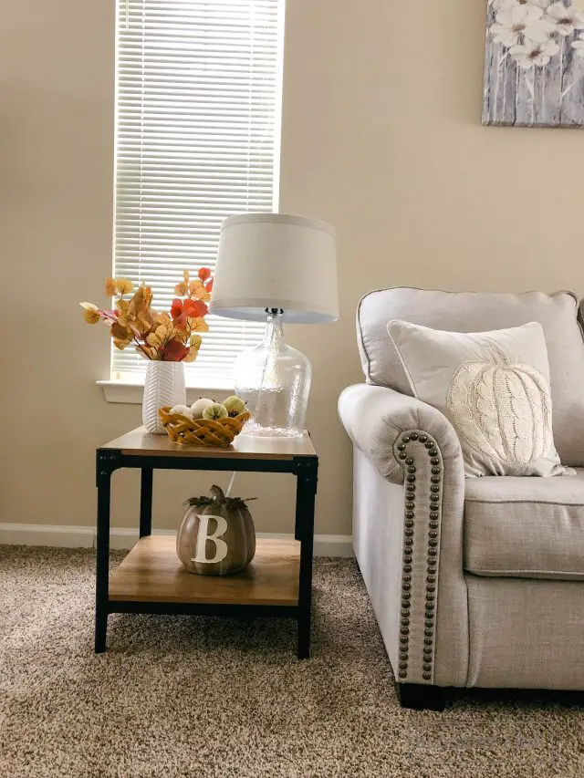 how to decorate for fall on a tight budget