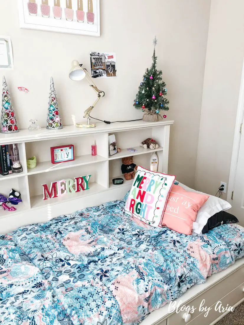 merry and bright kids bedroom decorations