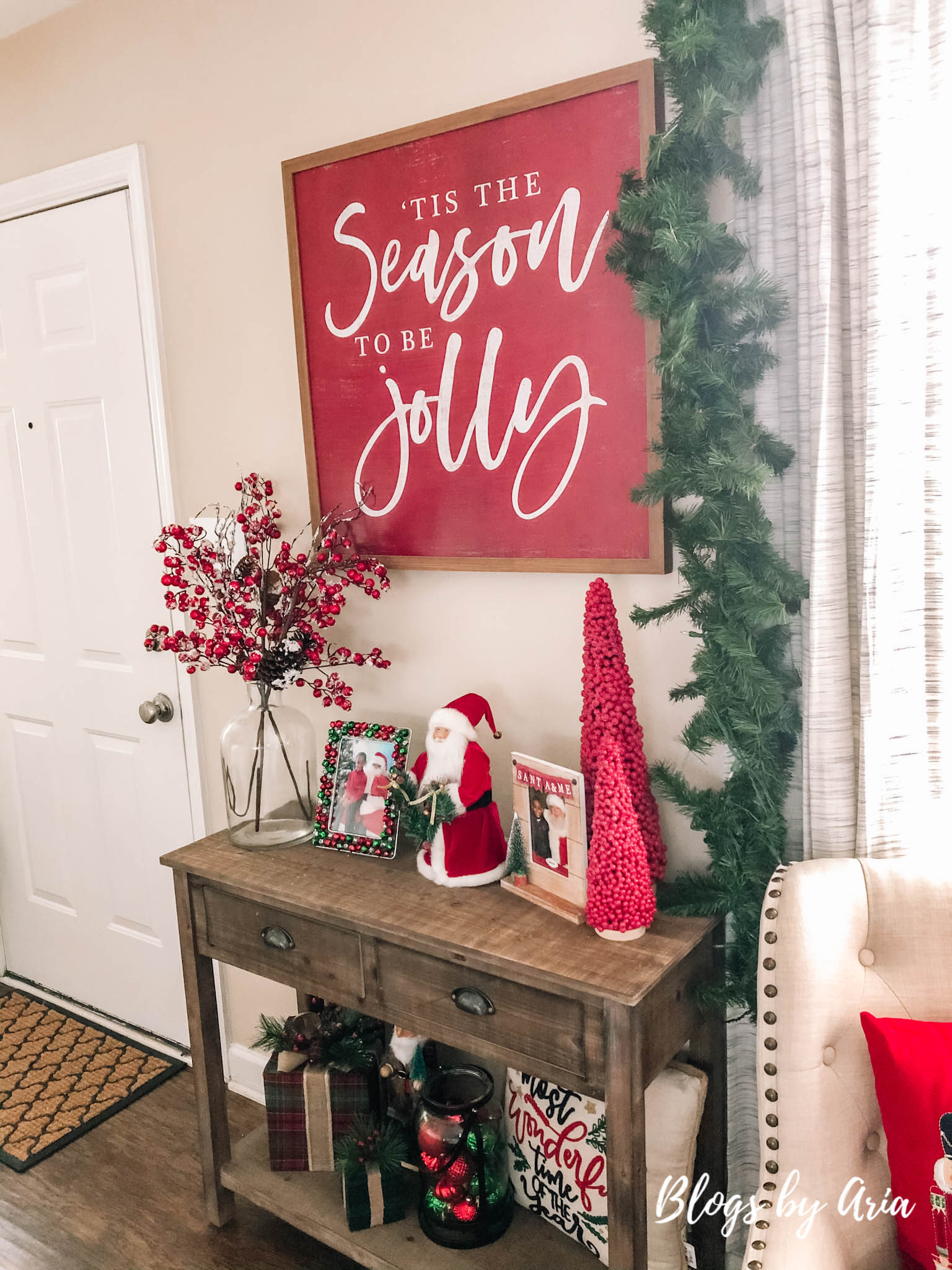 Entryway Christmas decor ideas