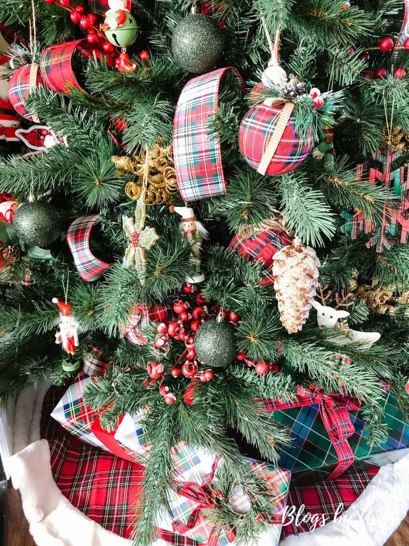 tartan plaid Christmas ornaments