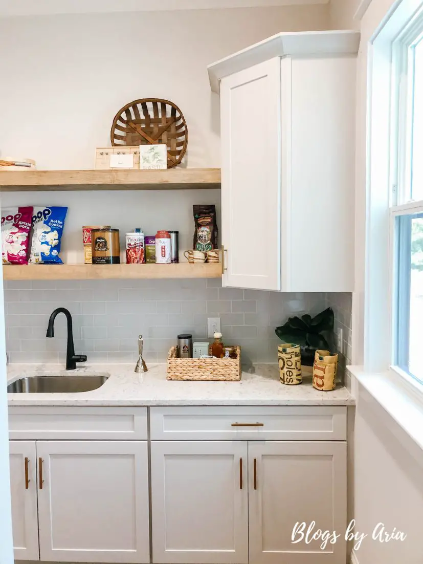 walk in pantry with open shelving