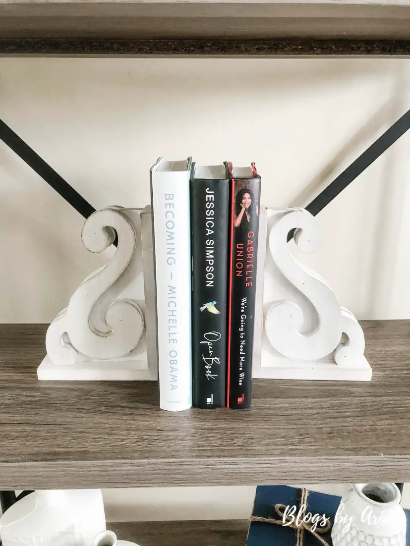 how to style books on a bookcase easy home decorating ideas