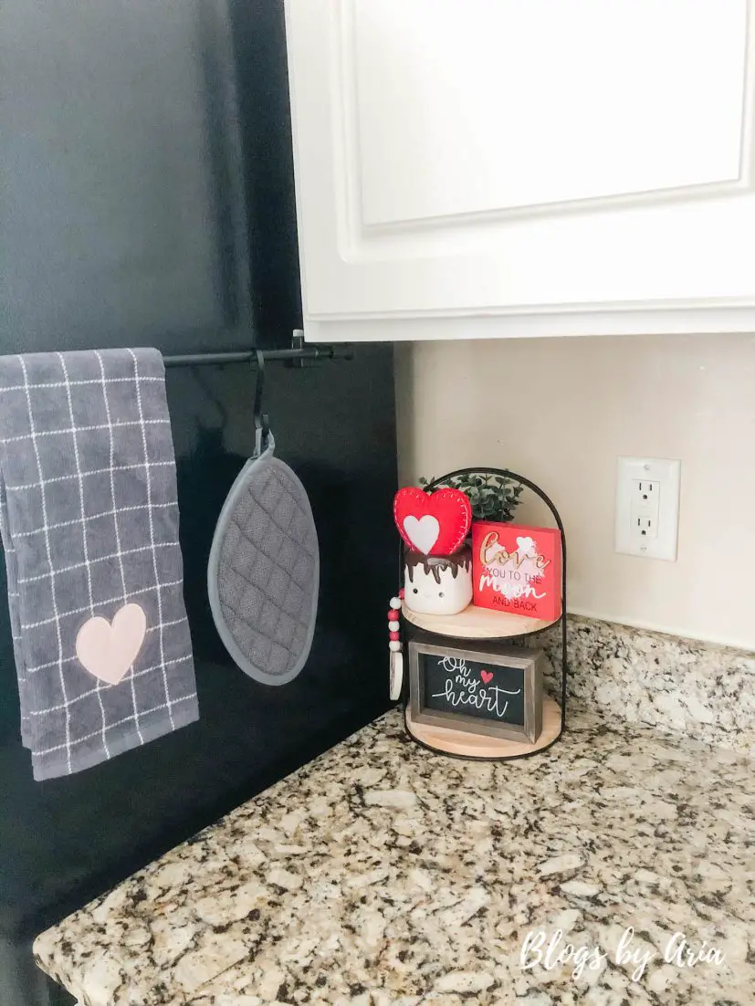 valentines kitchen decor